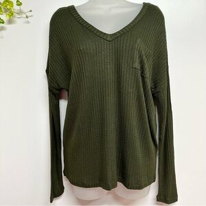Chaser women's size small V-neck evergreen long sleeve waffle knit top, new
